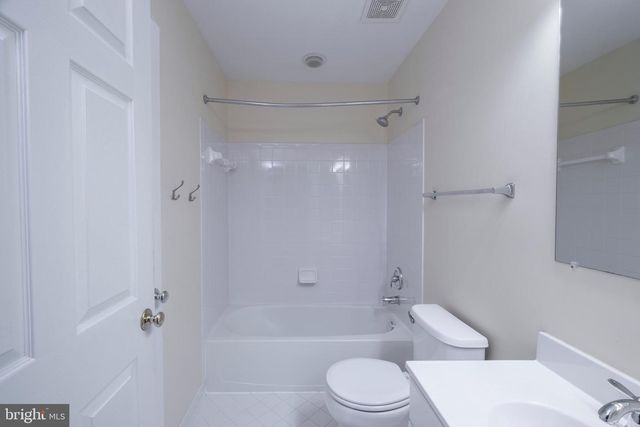 3940 KATHRYN JEAN CT, Fairfax, VA 22033