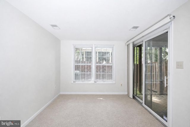 3940 KATHRYN JEAN CT, Fairfax, VA 22033