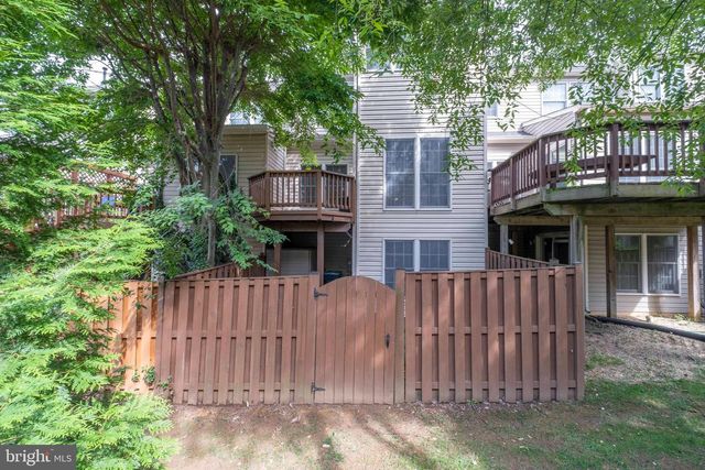 3940 KATHRYN JEAN CT, Fairfax, VA 22033