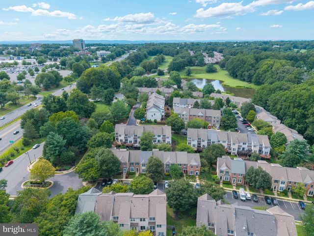 3940 KATHRYN JEAN CT, Fairfax, VA 22033