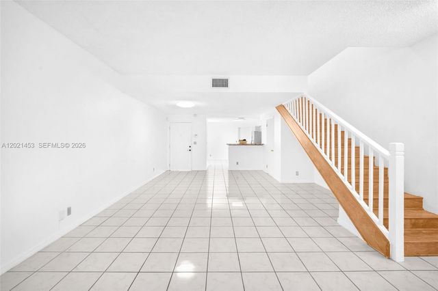 800 Sorrento Dr. 2, Weston, FL 33326