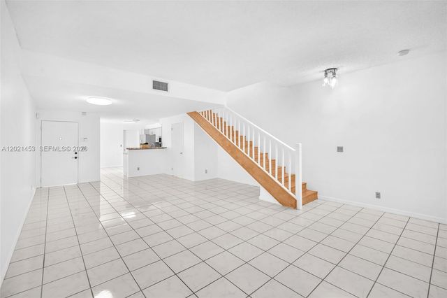 800 Sorrento Dr. 2, Weston, FL 33326