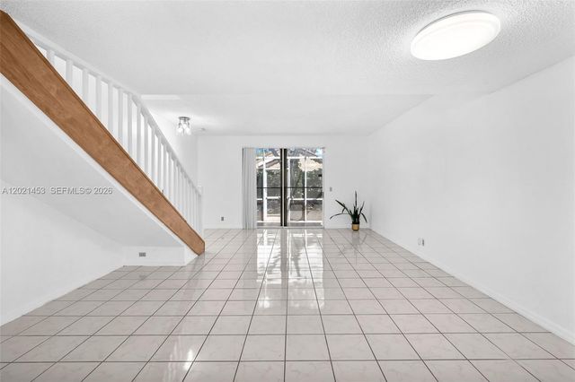 800 Sorrento Dr. 2, Weston, FL 33326