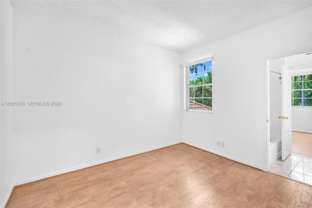 800 Sorrento Dr. 2, Weston, FL 33326