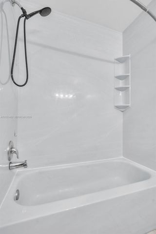 800 Sorrento Dr. 2, Weston, FL 33326