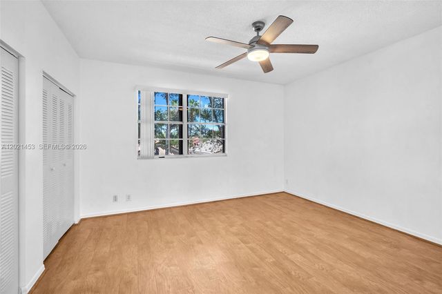 800 Sorrento Dr. 2, Weston, FL 33326