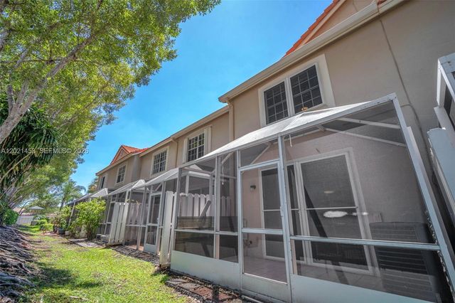 800 Sorrento Dr. 2, Weston, FL 33326