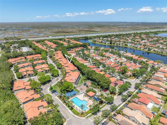 800 Sorrento Dr. 2, Weston, FL 33326