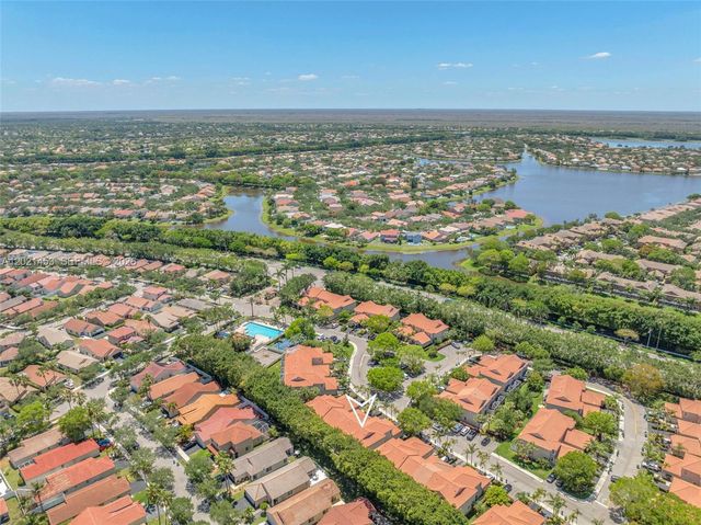 800 Sorrento Dr. 2, Weston, FL 33326