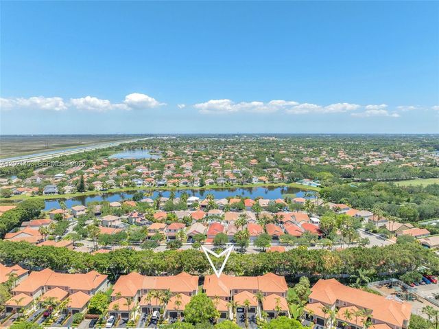 800 Sorrento Dr. 2, Weston, FL 33326