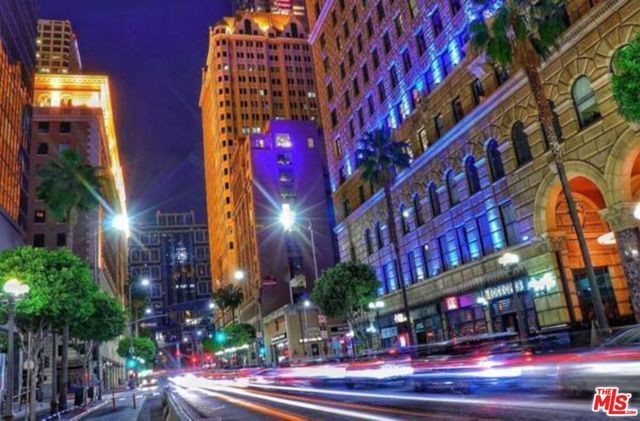 727 W 7th Street 1211, Los Angeles, CA 90017