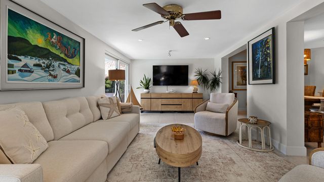 2750 NE 8TH Court, Pompano Beach, FL 33062