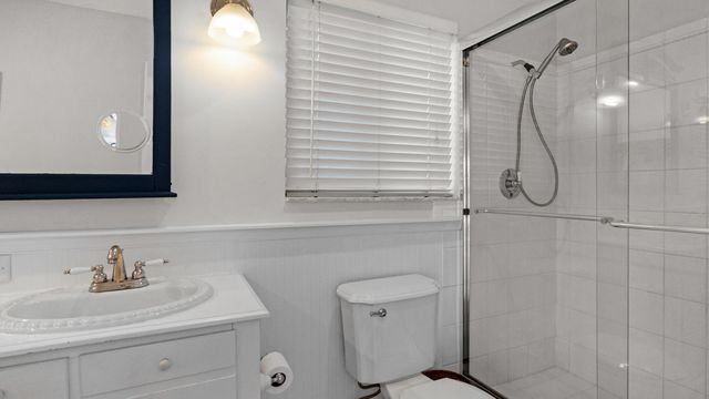 2750 NE 8TH Court, Pompano Beach, FL 33062