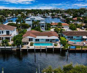 2750 NE 8TH Court, Pompano Beach, FL 33062