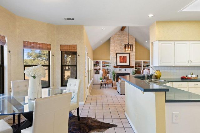 2801 Martin RD, Dripping Springs, TX 78620