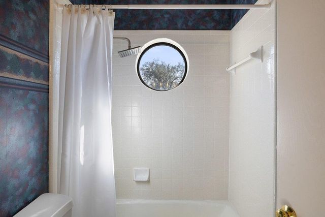 2801 Martin RD, Dripping Springs, TX 78620