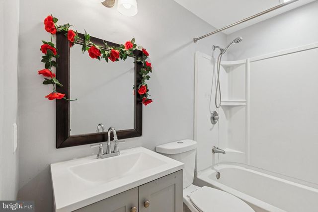 7865 SAINT BRIDGET LN, Dundalk, MD 21222