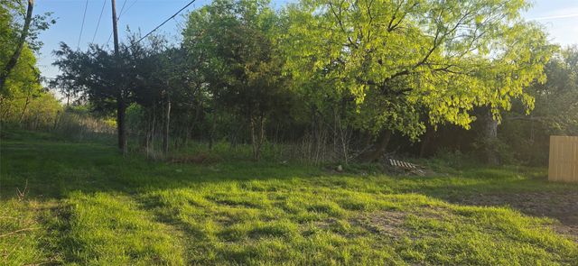 617 4th Street, Grand Prairie, TX 75051