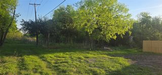 617 4th Street, Grand Prairie, TX 75051