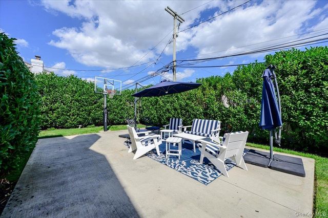 2064 Pacific Boulevard, Atlantic Beach, NY 11509
