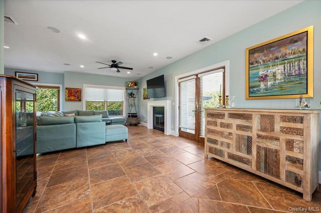 2064 Pacific Boulevard, Atlantic Beach, NY 11509