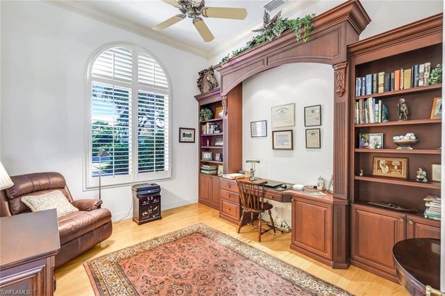 1468 Gormican LN, Naples, FL 34110