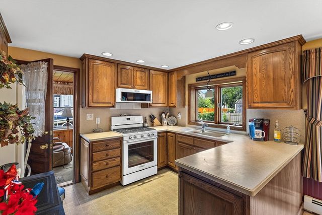 76 Forest Street, Lowell, MA 01851