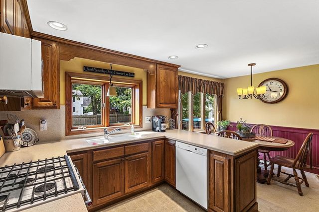 76 Forest Street, Lowell, MA 01851