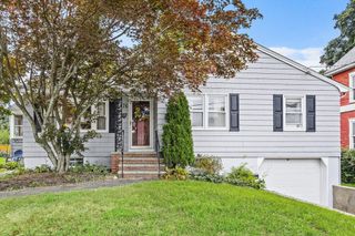 76 Forest Street, Lowell, MA 01851