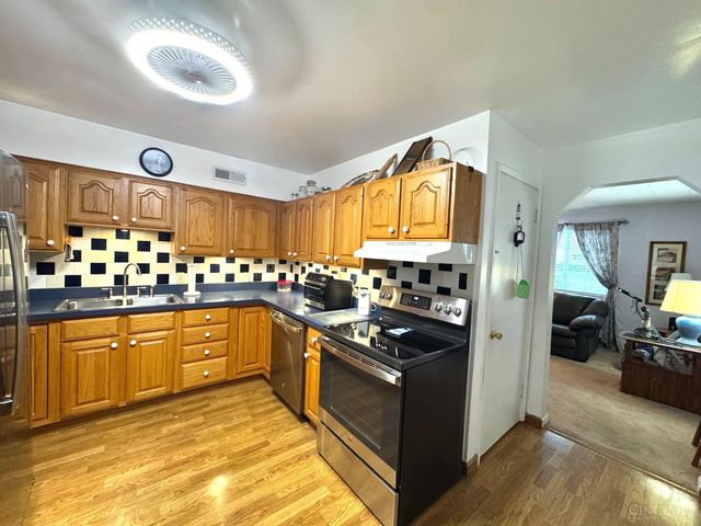 4325 Glenway Avenue, Deer Park, OH 45236
