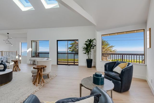 1212 W Cliff Drive, Santa Cruz, CA 95060