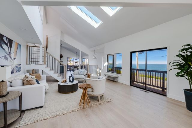 1212 W Cliff Drive, Santa Cruz, CA 95060