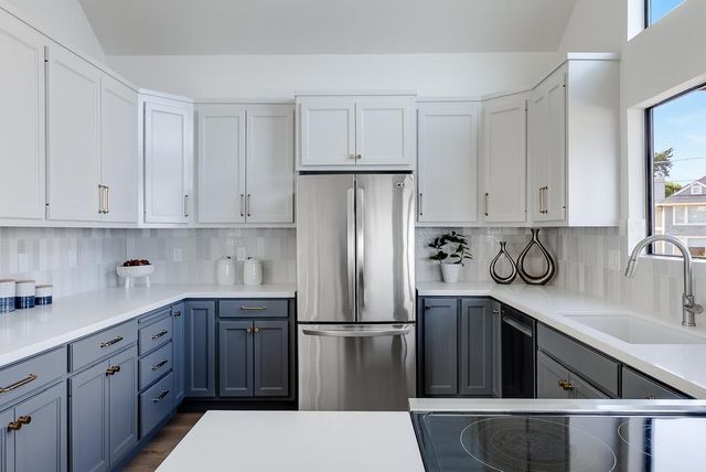 1212 W Cliff Drive, Santa Cruz, CA 95060