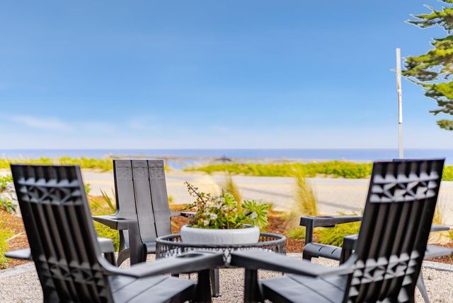 1212 W Cliff Drive, Santa Cruz, CA 95060