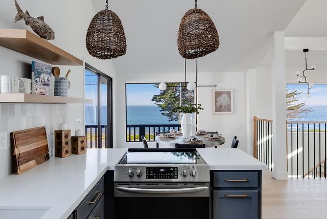 1212 W Cliff Drive, Santa Cruz, CA 95060