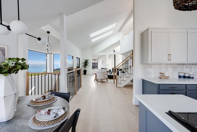 1212 W Cliff Drive, Santa Cruz, CA 95060