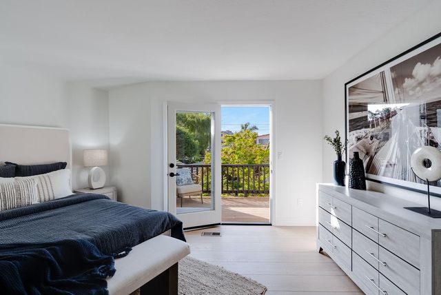 1212 W Cliff Drive, Santa Cruz, CA 95060