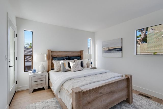1212 W Cliff Drive, Santa Cruz, CA 95060