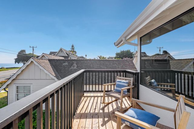 1212 W Cliff Drive, Santa Cruz, CA 95060