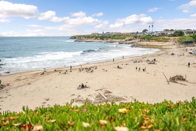 1212 W Cliff Drive, Santa Cruz, CA 95060