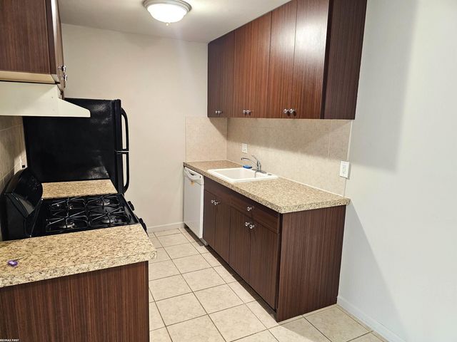 38255 Fairway Court, Clinton Twp, MI 48038