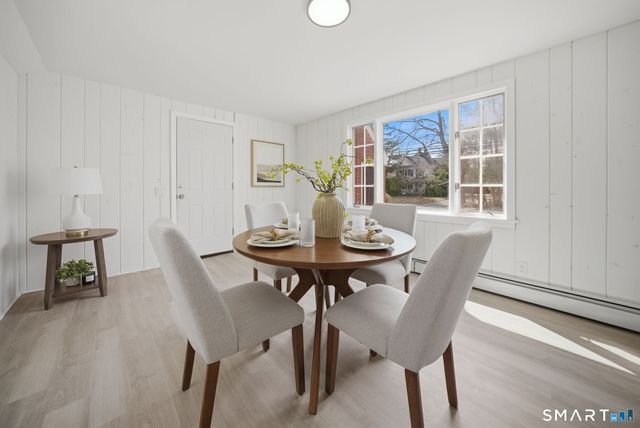 35 Dyer Avenue, Canton, CT 06019