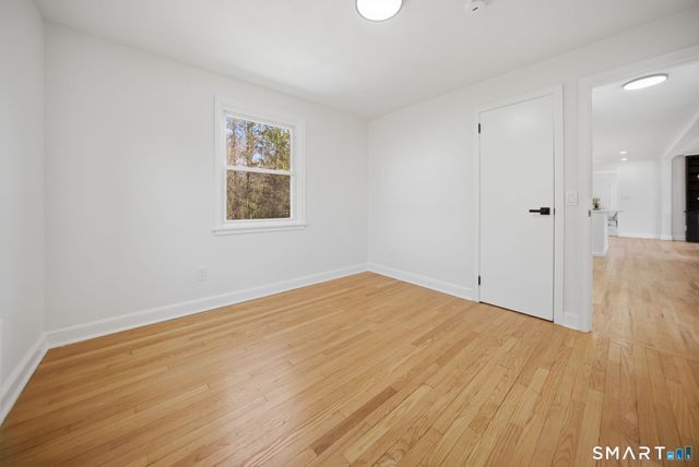 35 Dyer Avenue, Canton, CT 06019