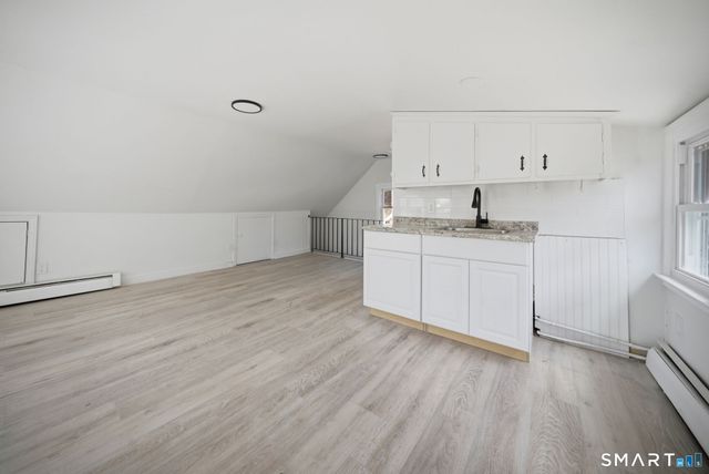 35 Dyer Avenue, Canton, CT 06019