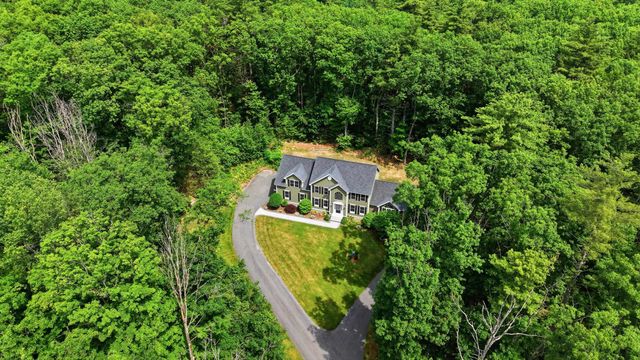 24 Piper Lane, Pelham, NH 03076