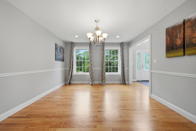 24 Piper Lane, Pelham, NH 03076