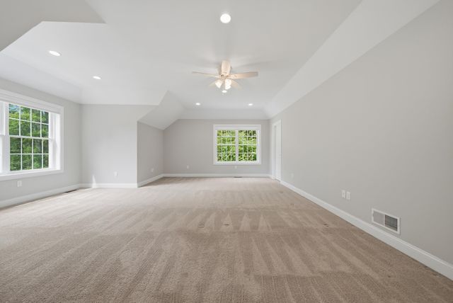 24 Piper Lane, Pelham, NH 03076