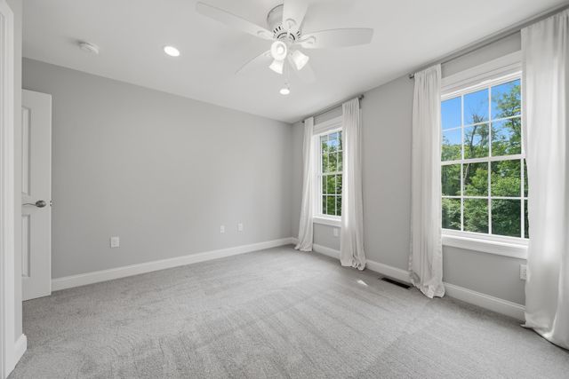 24 Piper Lane, Pelham, NH 03076