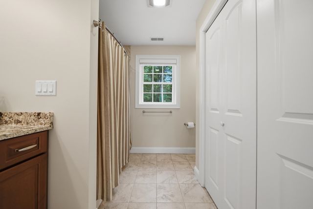 24 Piper Lane, Pelham, NH 03076