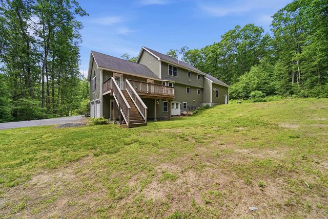 24 Piper Lane, Pelham, NH 03076